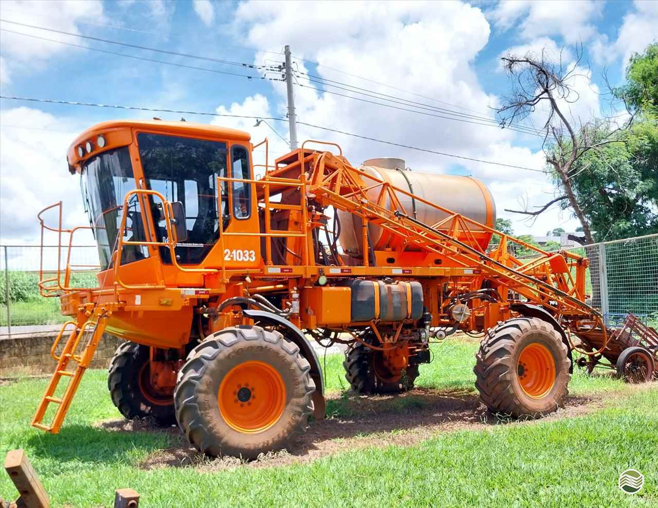 DISTRIBUIDOR AUTOPROPELIDO JACTO UNIPORT 3000 NPK Tração 4x4 Marcão Tratores UBERABA MINAS GERAIS MG